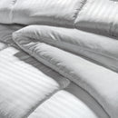 Edredom Toque de Plumas Altenburg Casal  2,10m x 2,40m